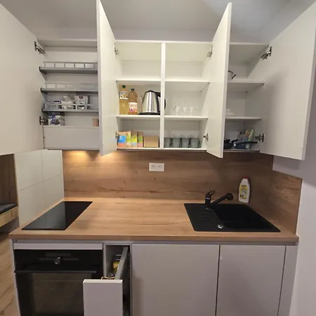 Apartment Like Home, Coffee Or Tea & Parking Free Pressburg