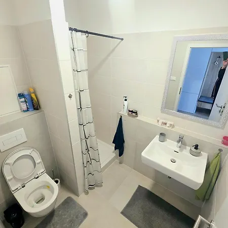 Like Home, Coffee Or Tea & Parking Free Братислава